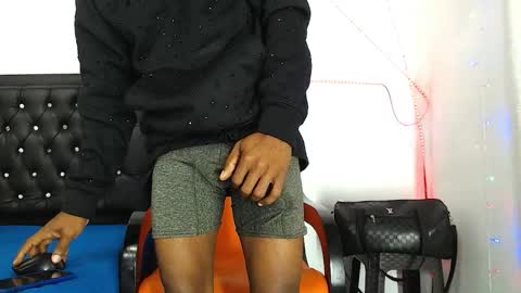 damian_hart_24cm online show from January 13, 12:02 pm