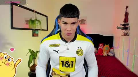 Damian online show from March 4, 3:03 am