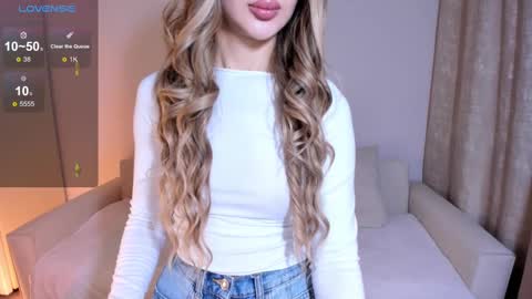 A online show from February 17, 1:11 pm