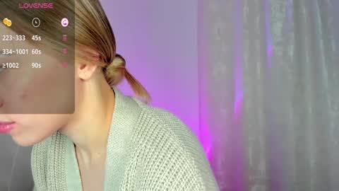 Snapshot of damn_cutie chatting on February 27, 11:15 pm Tiana online show from February 27, 11:15 pm