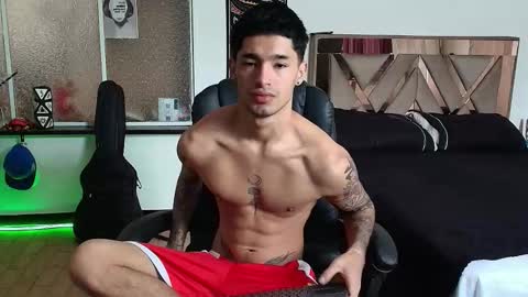 Damon online show from October 18, 6:56 pm