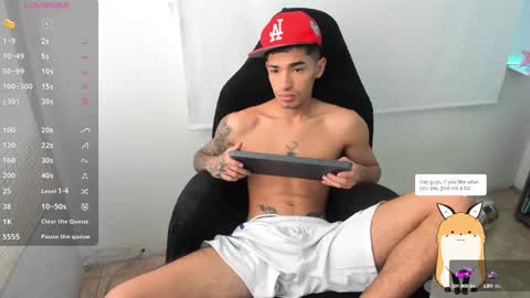 Damon online show from February 25, 7:49 pm