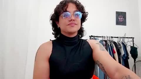 Diane Blosson online show from March 22, 12:47 am