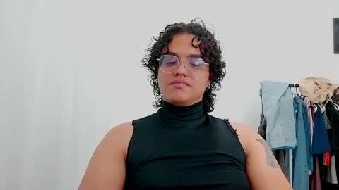 Diane Blosson online show from April 7, 12:45 am