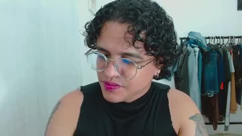 Diane Blosson online show from May 19, 1:56 am