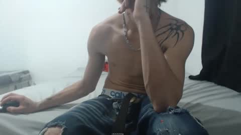 dan_jonson15 online show from October 23, 1:18 am