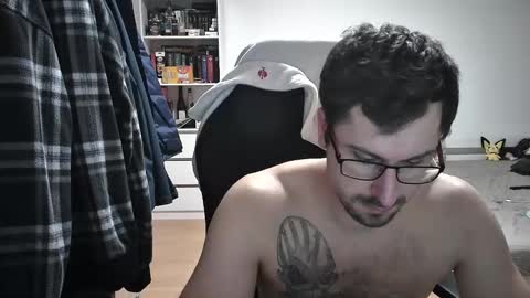 Snapshot of dan_the_man405 chatting on January 23, 7:18 pm King Dan online show from January 23, 7:18 pm