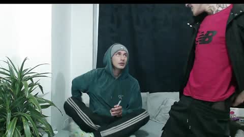 Dan and Noah online show from January 4, 1:31 am