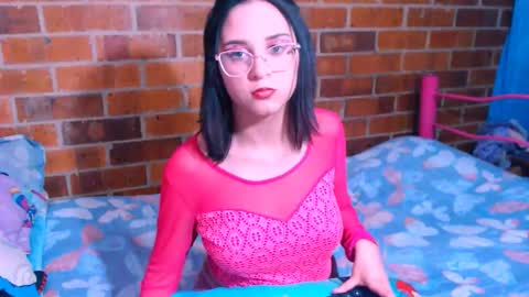 Snapshot of danaiisabella chatting on September 27, 2:53 am dana online show from September 27, 2:53 am