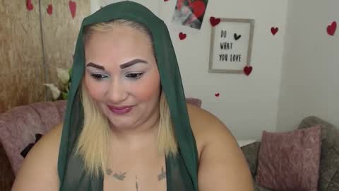 danalaleska online show from November 4, 5:42 am