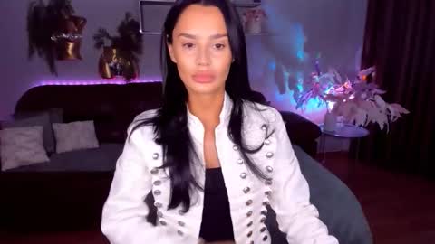 DanaMiers online show from June 3, 3:53 am