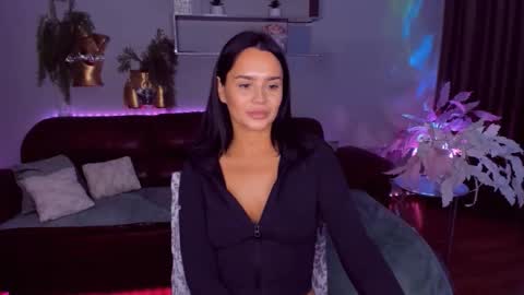 DanaMiers online show from April 15, 5:11 am