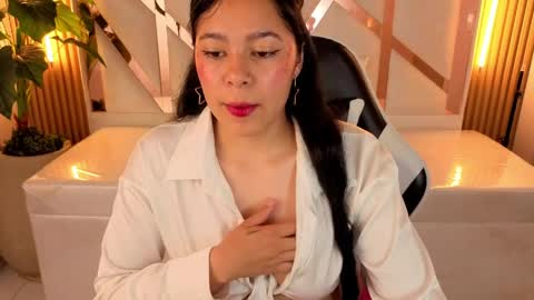 Dana online show from April 8, 10:35 pm