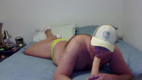Snapshot of dandyhandys chatting on January 14, 12:11 am Andy online show from January 14, 12:11 am
