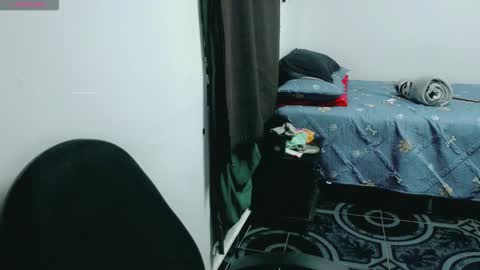 dani y jocelyn online show from March 19, 11:09 pm