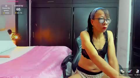 Snapshot of daniela_xue chatting on September 15, 7:59 pm lorena online show from September 15, 7:59 pm