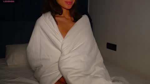 Danielle online show from January 9, 4:40 am