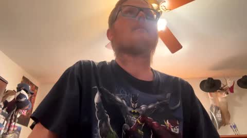 Snapshot of danielp_mod_cb chatting on February 5, 7:31 pm Daniel y. online show from February 5, 7:31 pm