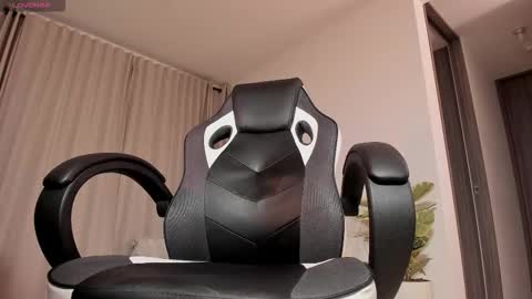 Masked online show from November 13, 3:31 am