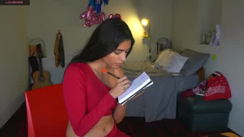 danalle .. online show from October 29, 9:48 pm