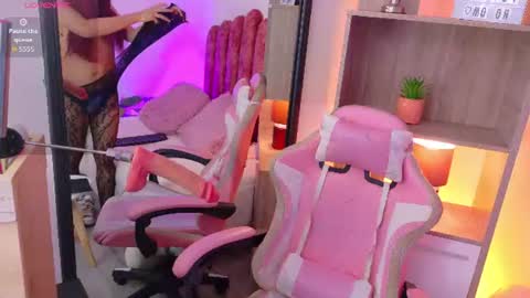 Danika Dahl online show from July 7, 8:13 pm