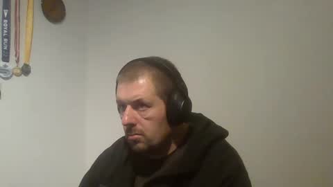 danishman1980 online show from December 13, 7:47 am