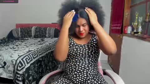 Snapshot of danisweet_ chatting on February 11, 6:30 am dani online show from February 11, 6:30 am