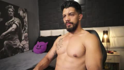 Snapshot of dann_saenz chatting on February 23, 10:09 pm Dann saenz online show from February 23, 10:09 pm