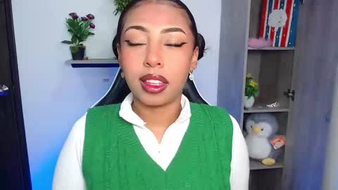 Danna online show from November 25, 11:42 am