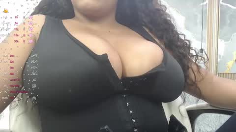 Snapshot of dannacoleman_ chatting on October 11, 11:30 pm danna online show from October 11, 11:30 pm