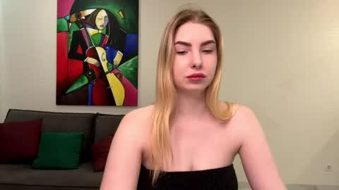 Snapshot of dannamissss chatting on January 21, 5:51 pm dannamissss online show from January 21, 5:51 pm