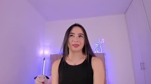 danna  online show from February 15, 9:37 pm