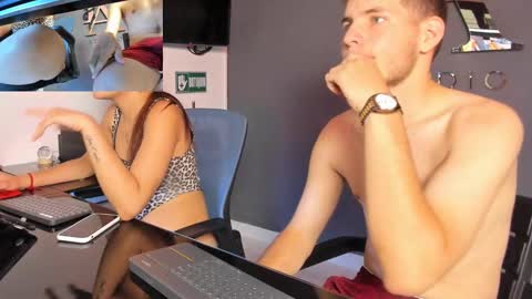 Snapshot of danny_and_lara chatting on September 24, 9:10 pm danny_and_lara online show from September 24, 9:10 pm
