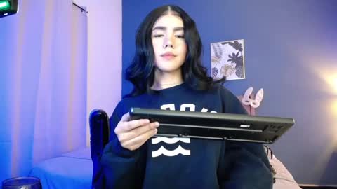 Danny online show from February 4, 8:02 am