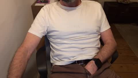 dannybuoy2 online show from April 5, 10:51 pm