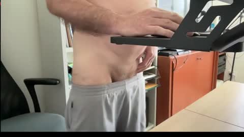 Danny online show from October 18, 2:05 am