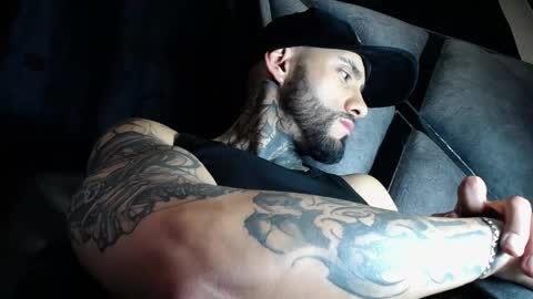 dante_d_angelo_ online show from April 30, 7:35 am