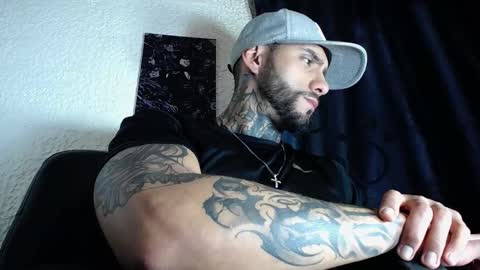 dante_d_angelo_ online show from September 19, 5:22 am