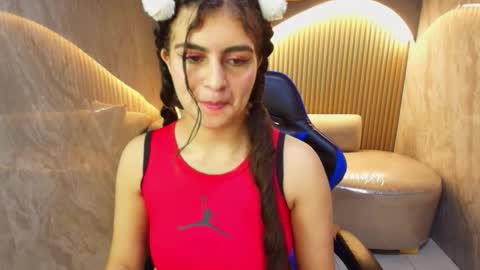 Snapshot of dany_r_ chatting on October 15, 1:45 pm Dany online show from October 15, 1:45 pm