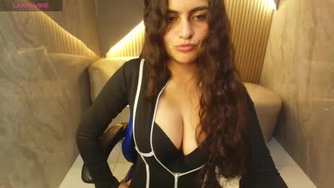 Snapshot of dany_r_ chatting on September 25, 1:40 pm Dany online show from September 25, 1:40 pm