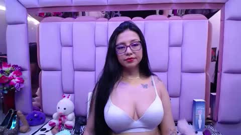 DanySwet online show from November 8, 10:57 pm