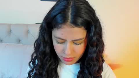 Snapshot of daphne_24 chatting on October 18, 1:26 pm Antonella Mora online show from October 18, 1:26 pm