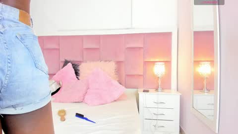 Daphne online show from December 10, 2:16 am