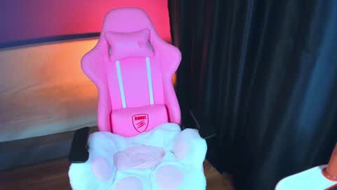 Daria   ---- online show from January 5, 10:21 am