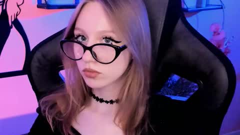 Snapshot of dariatate chatting on October 19, 11:37 am Daria Tate online show from October 19, 11:37 am