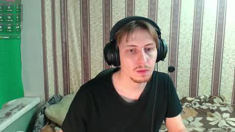 darienlarge online show from November 12, 5:04 pm