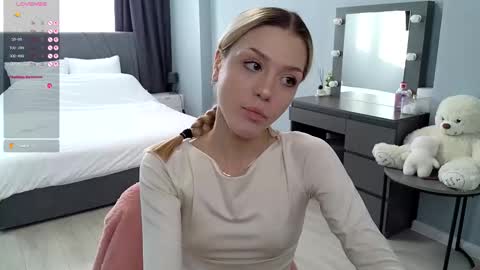 Snapshot of darilboom chatting on October 16, 2:44 am darilboom online show from October 16, 2:44 am