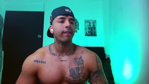 Darius Phoenix  online show from September 12, 10:45 pm