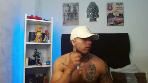 Darius Phoenix  online show from March 7, 10:02 am