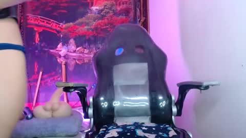 dark_doll5 online show from January 18, 5:10 am